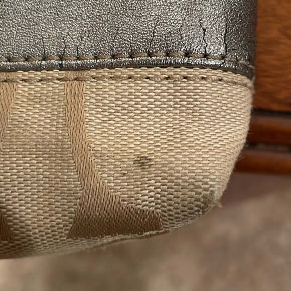 Coach Cream Silver Shoulder Bag with Monogram Striped Accent 10x12 - Picture 4 of 10